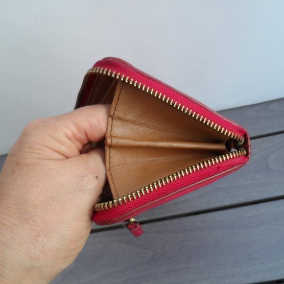 Fossil - Genuine Leather Wallet . - Picture 14 of 15